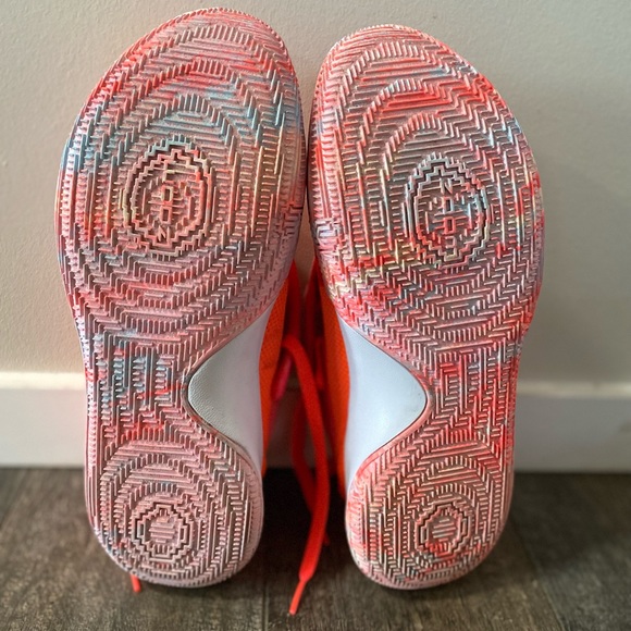 Nike | Kyrie low top white marbled sole - Picture 3 of 6